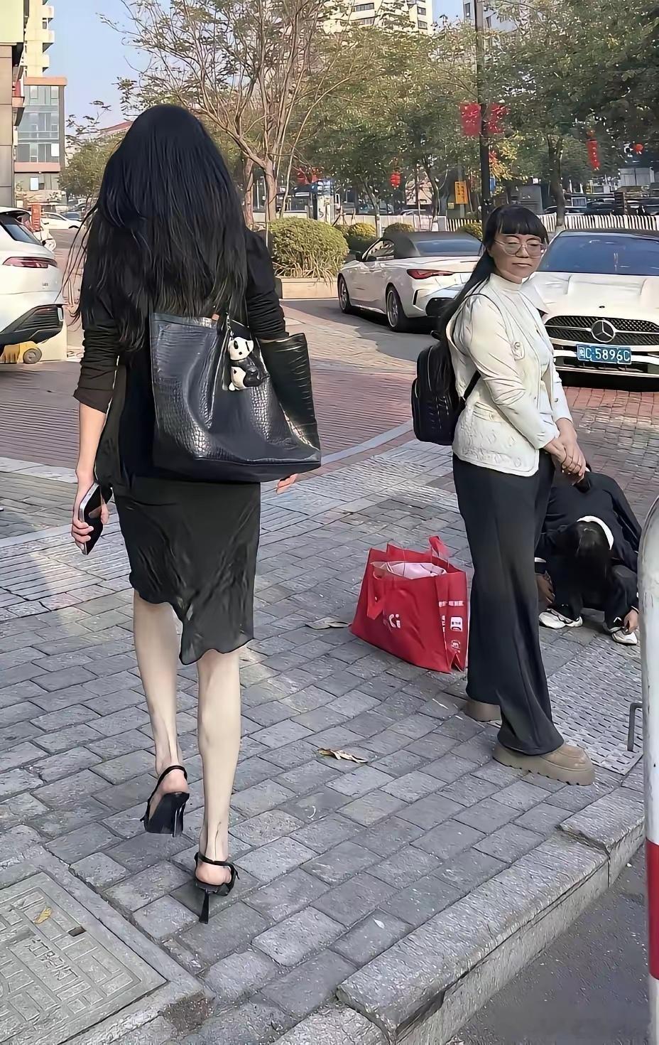 这个对比，你们觉得尴尬吗？