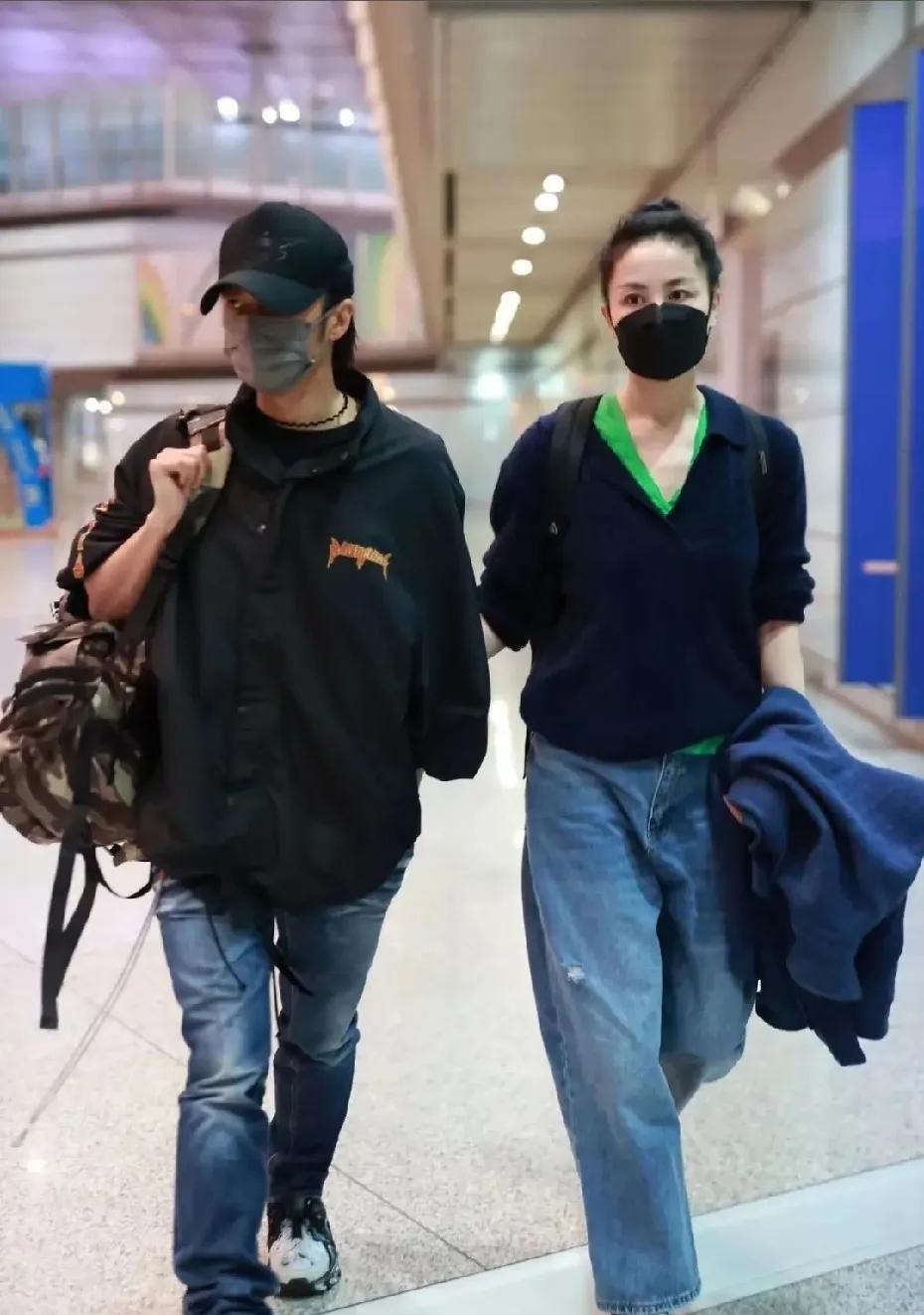 王菲和谢霆锋的感情走向越来越清晰了。8月8日，王菲生日，携亲友团去云南和两个女儿