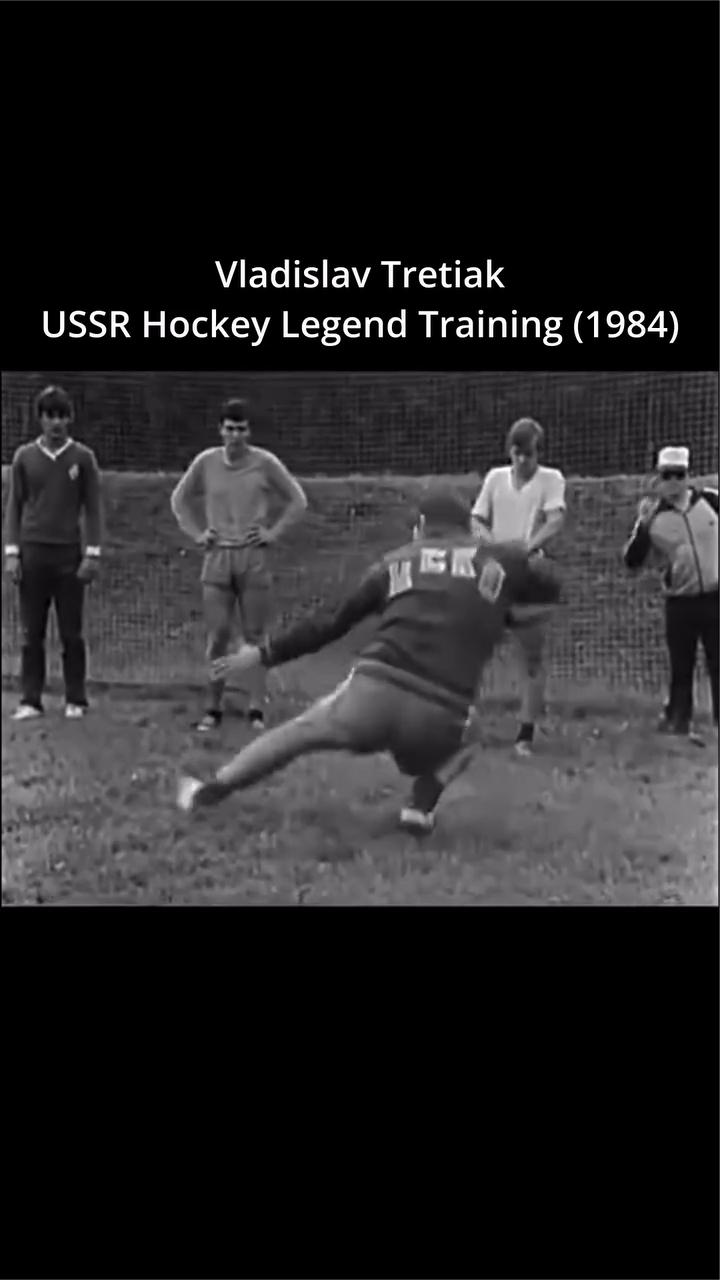 VladislavTretiakUSSRHockeyLegendTra