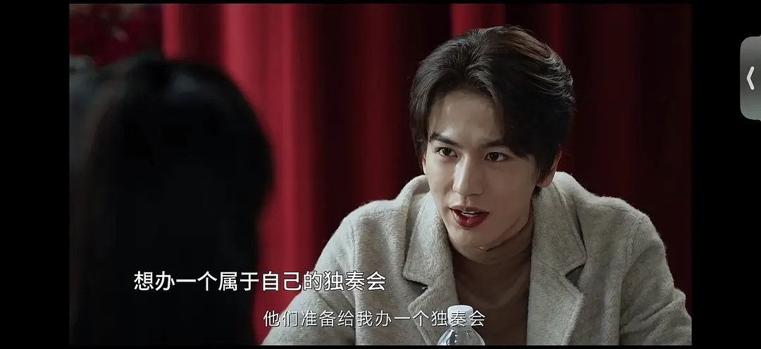 感谢黄景瑜专注演硬汉不用滤镜，难得能见真实滤镜下的张凌赫怎么样？