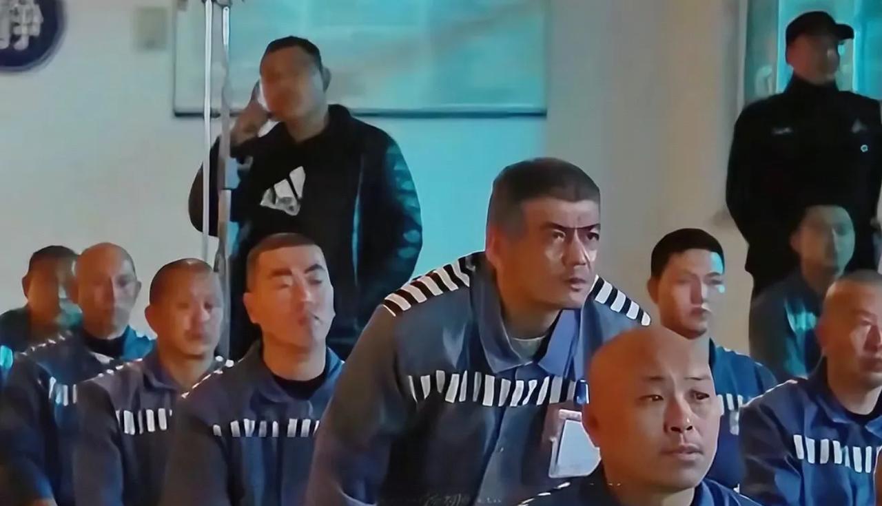 《以法之名》，万潮又来搞事业了，这次他赔上的是工人们的命！为了能还上银行的利息，