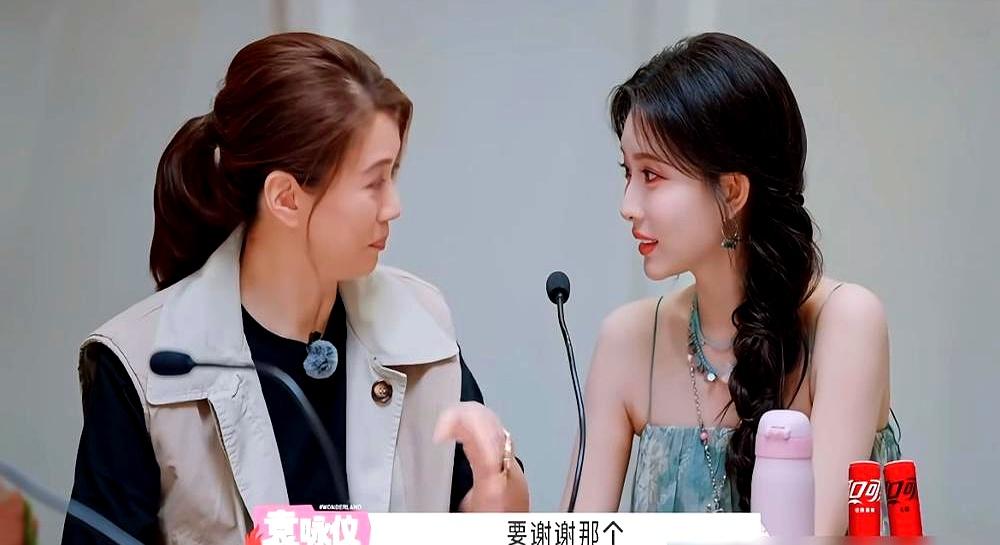 当袁咏仪在节目外一句带过：孟子义去香港找她玩，直接领去商场刷员工折扣，体面话当场