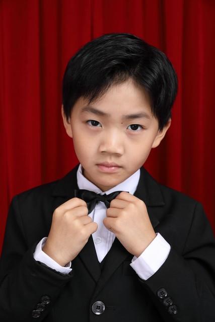 中国棋手王星昊2比1逆转击败申旻埈，夺得LG杯世界围棋棋王战冠军这一胜利无疑是中