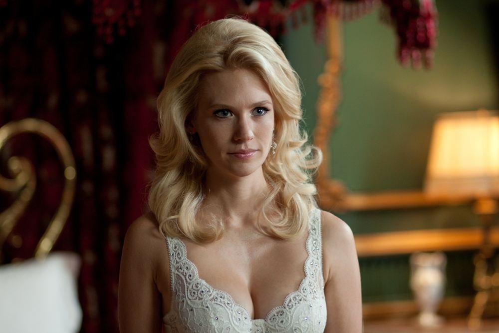 她是在《X战警》中让人难以忘怀的美人詹纽瑞·琼斯有着一种极致冷感的美她完美的