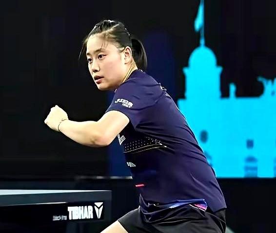 这份靠日常苦练攒出的作为王曼昱的专职陪练，20岁的国乒小将徐奕上一站的遗憾还