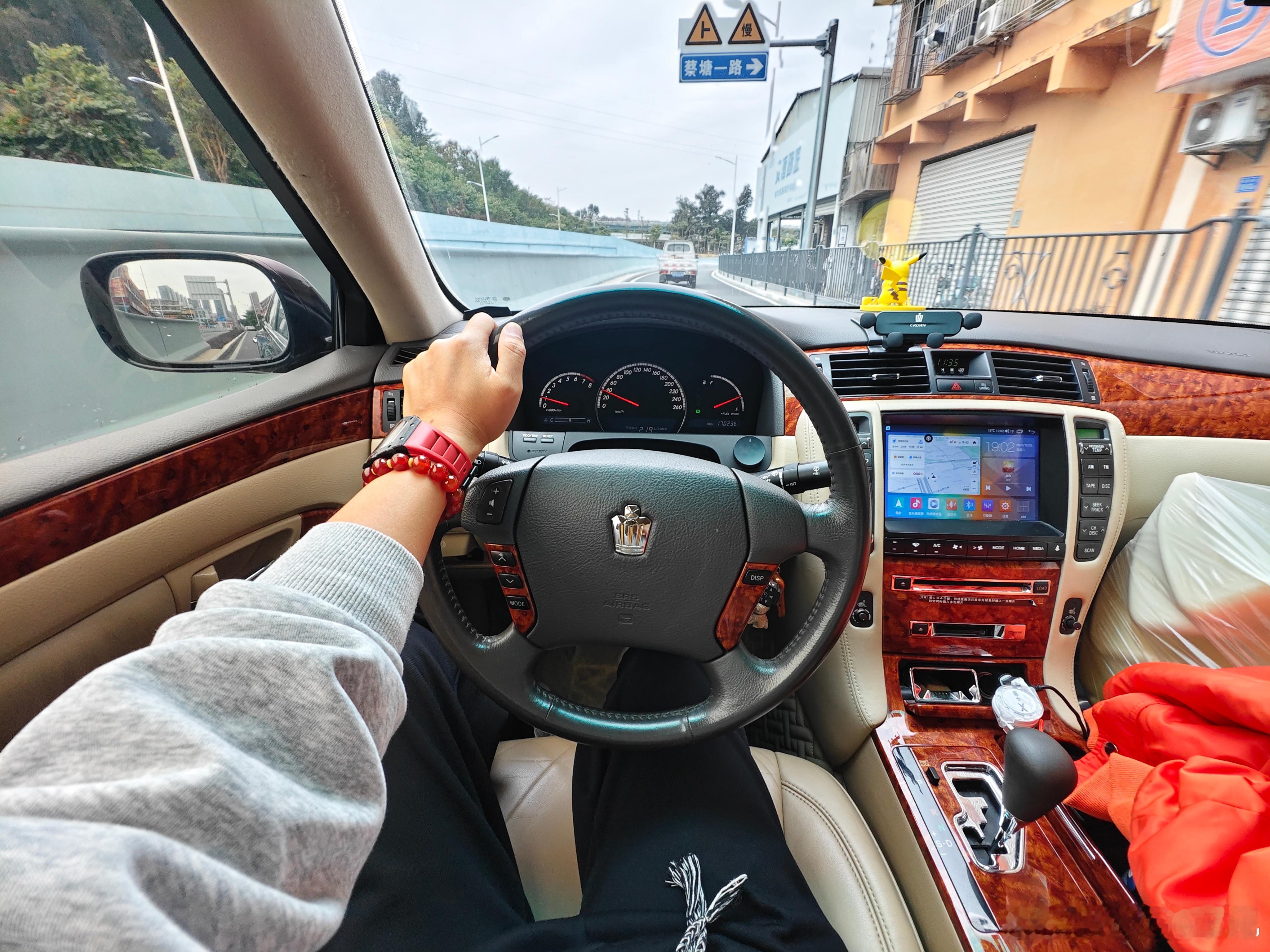 每周洗一次皇冠一次来回5公里一个月洗4次20公里一年240公里