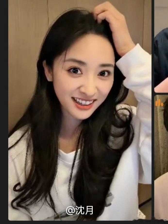 沈月耐心沈月真的好有耐心和精力，面对高精力满场跑的小朋友，一边陪着玩一边提醒小朋