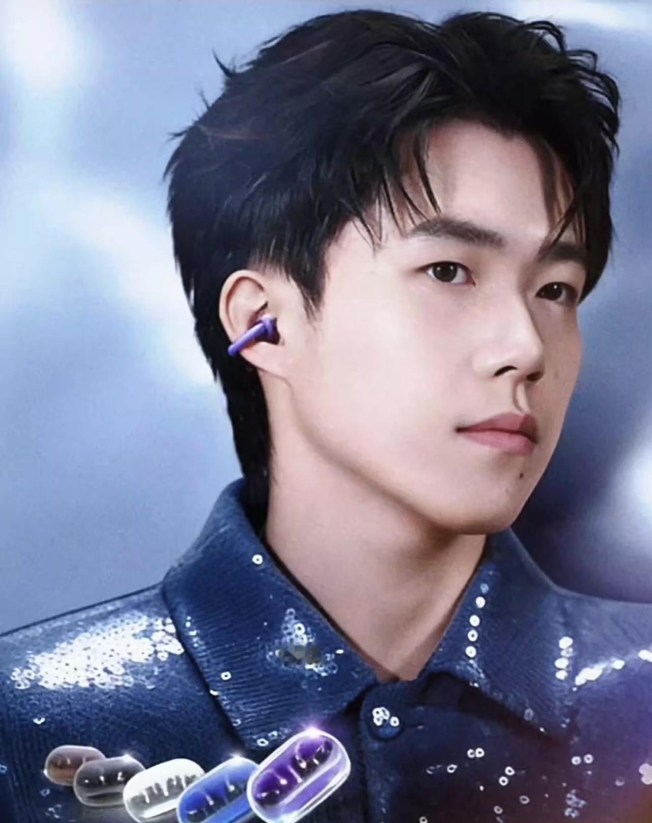 王楚钦球迷还真有钱1000多块的耳机说买就买自从王楚钦受伤以后，球迷就心