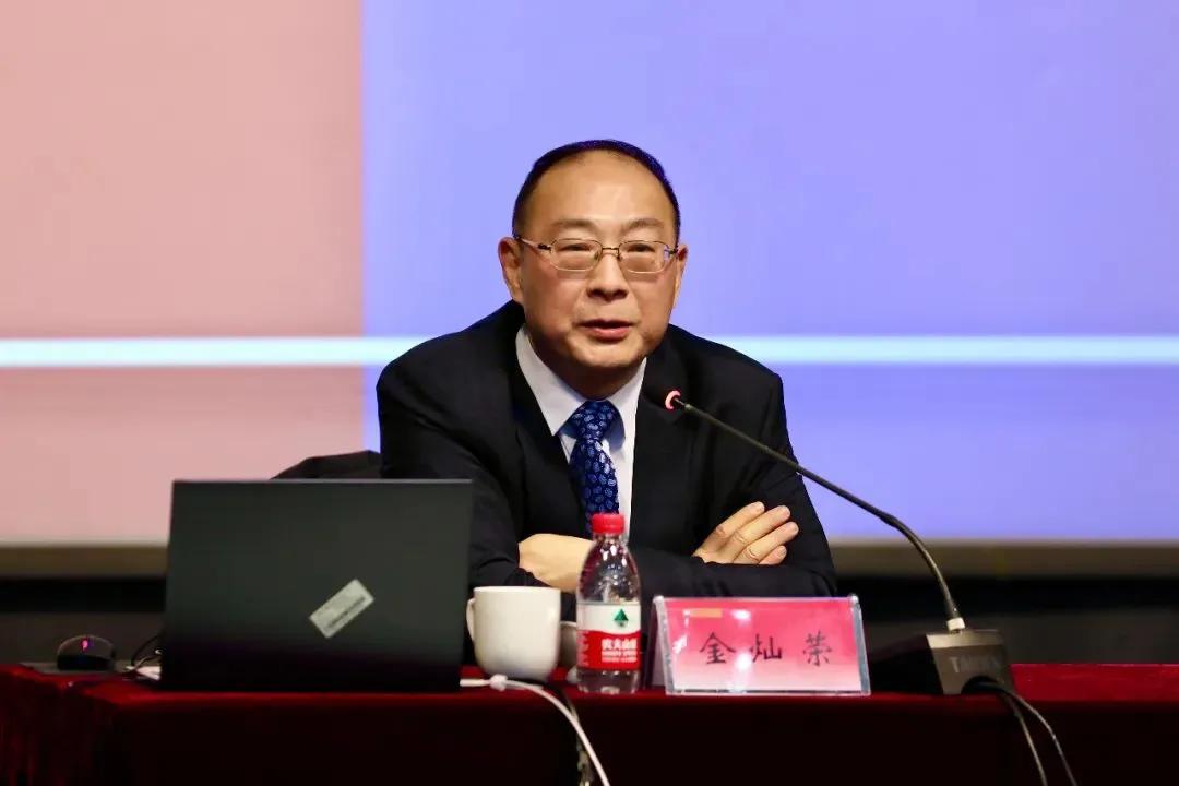 终于有人敢说真话了！金灿荣教授9月5日重磅发声，全社会都该醒醒了——