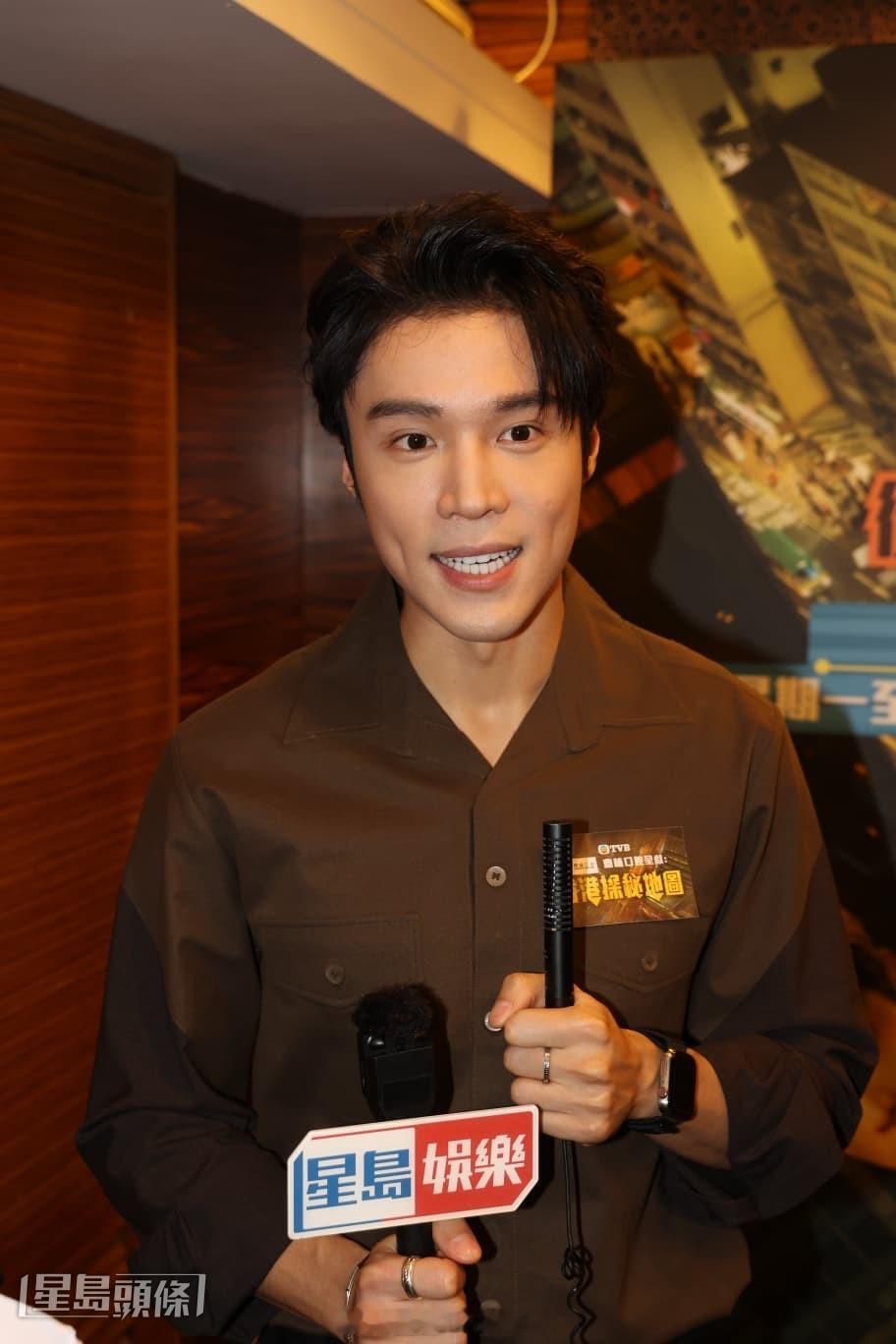 星岛：丁子朗参考网友意见拒绝加入新男团SURFIVE称浓妆造型不适合自己专