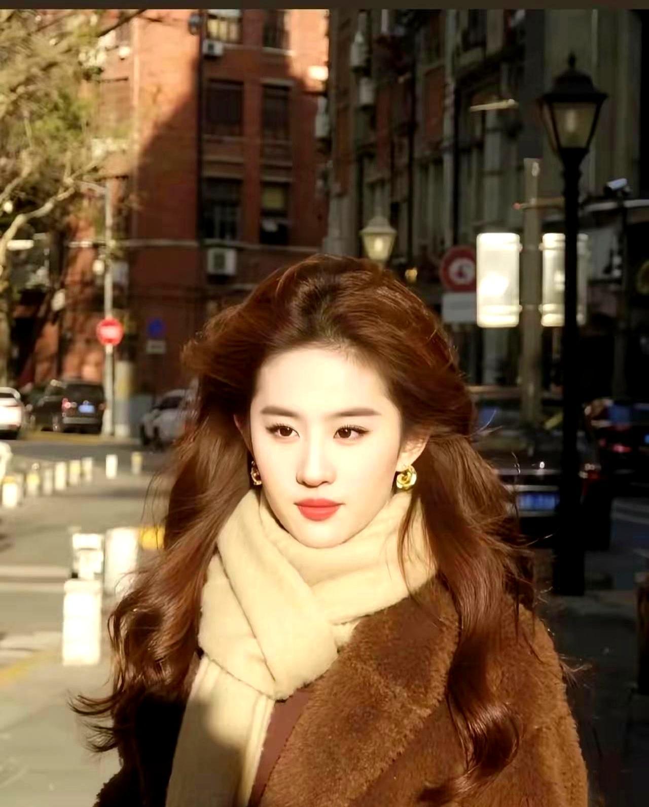 宋承宪当年一个“婚后退圈”的要求，就彻底暴露了37岁刘亦菲至今单身的根本症结。