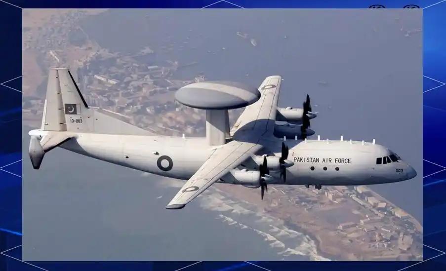 那款叫ZDK-03的预警机，全球就卖出去4架，买家全都是巴基斯坦。结果再一看，我