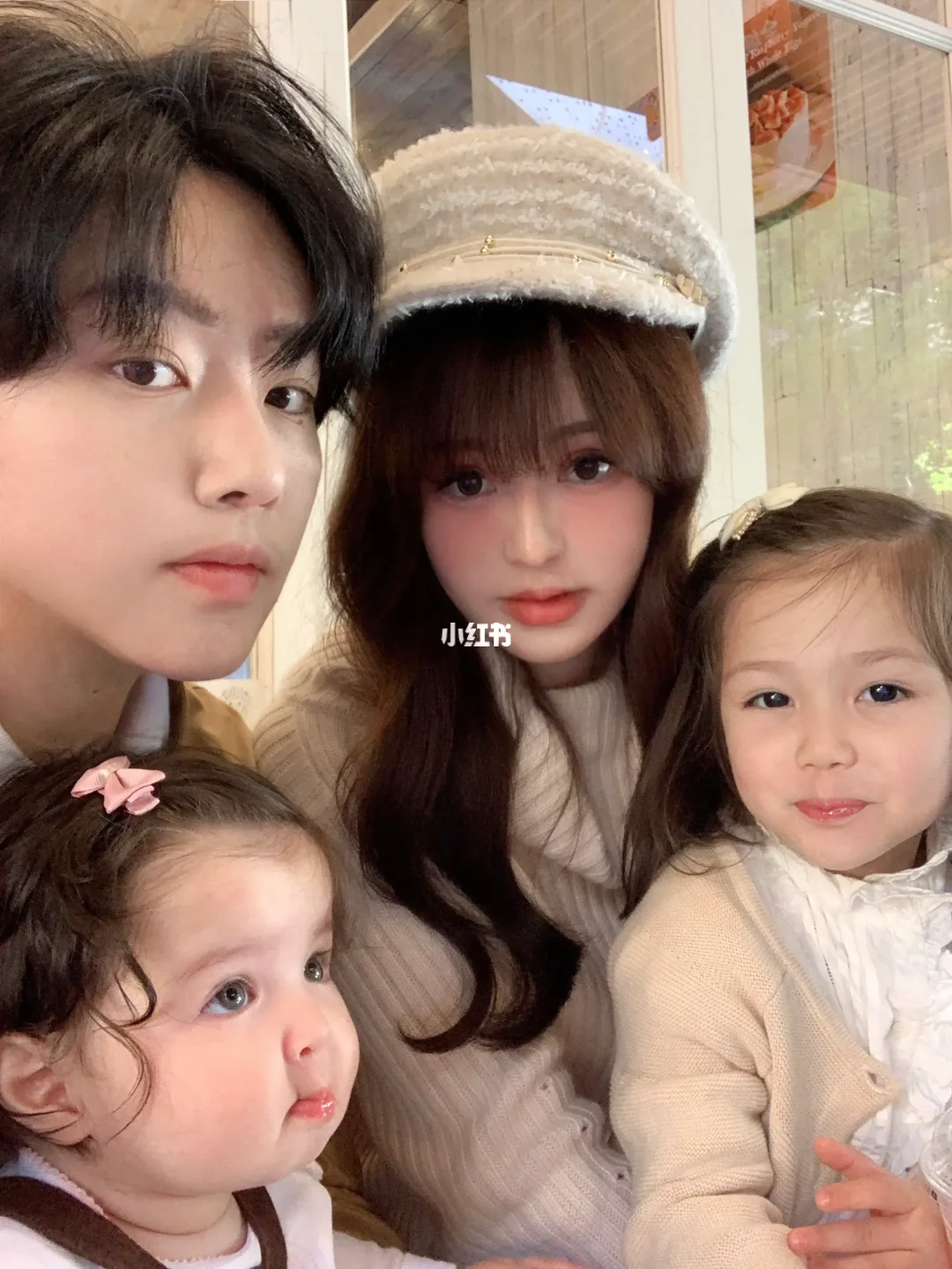 不敢发朋友圈的二胎日常