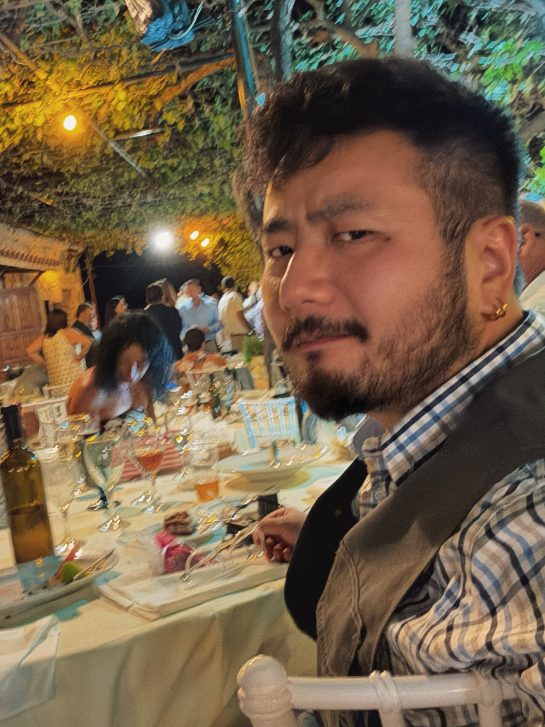 昨晚是喝得烂醉如泥的婚礼摄影师​​​