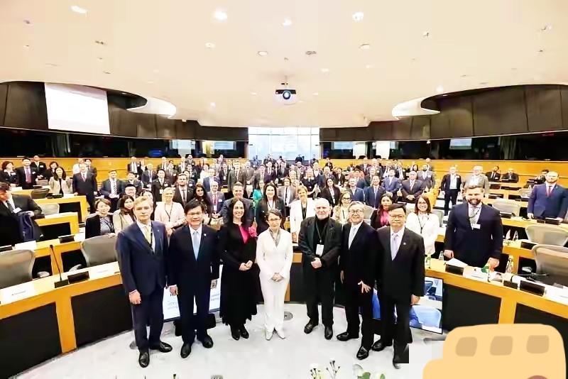 台独分子萧美琴欧洲议会演讲获掌声？别忘宋美龄的前车之鉴，下场早已注定！台独