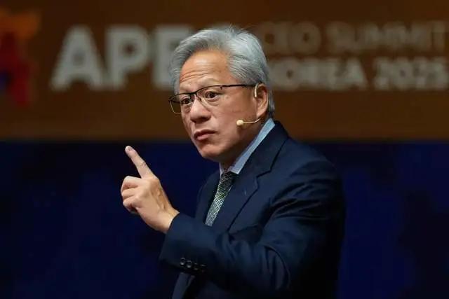 尽管英伟达很挣钱，利润很高，哪怕你年年都能做到一千亿美元的利润，哪怕你以后不再