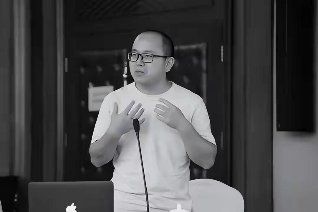 《我在故宫修文物》导演叶君突然去世，最伤心的人莫过于他的家人叶君去世，享年