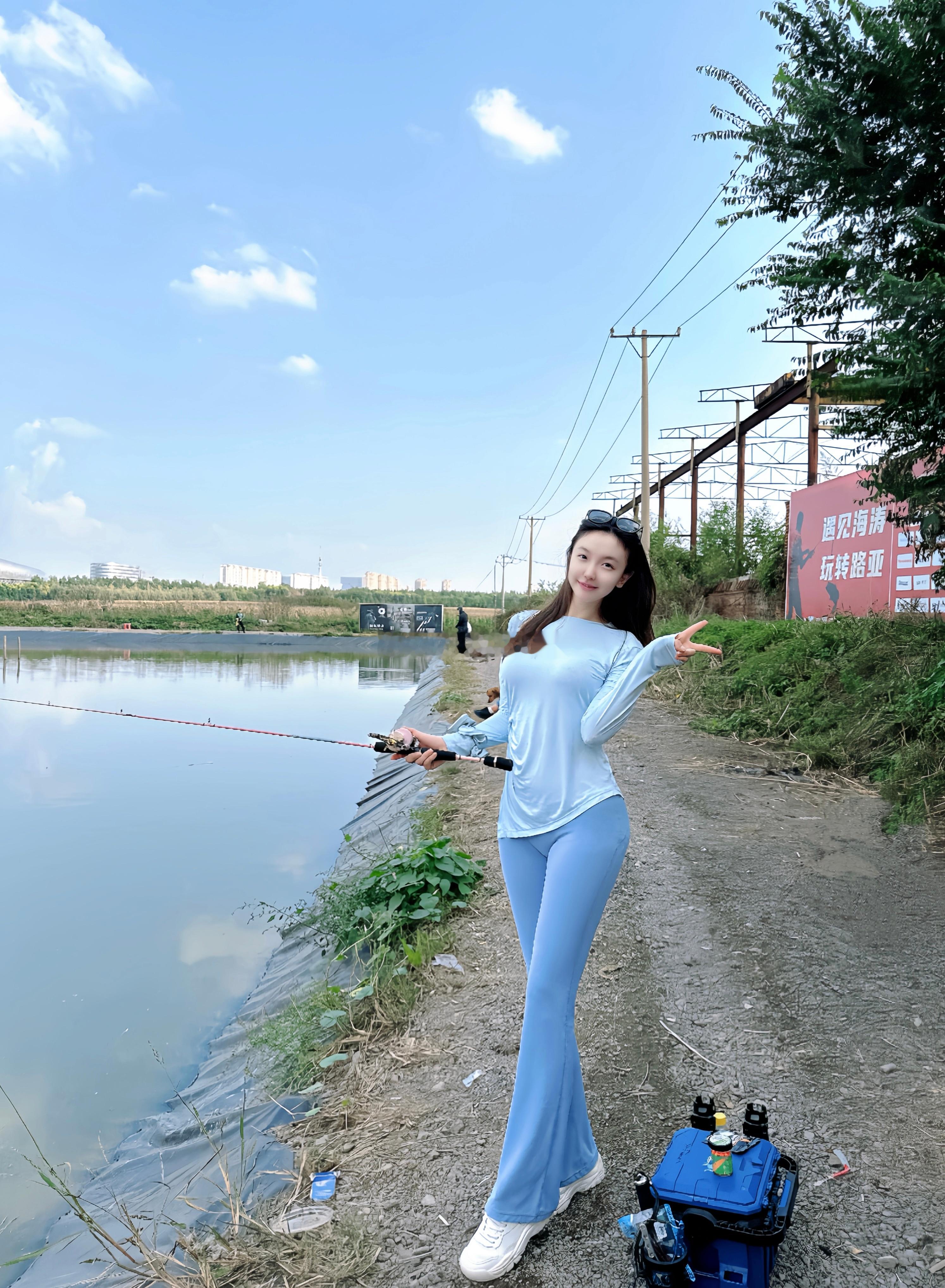 🎣​​​