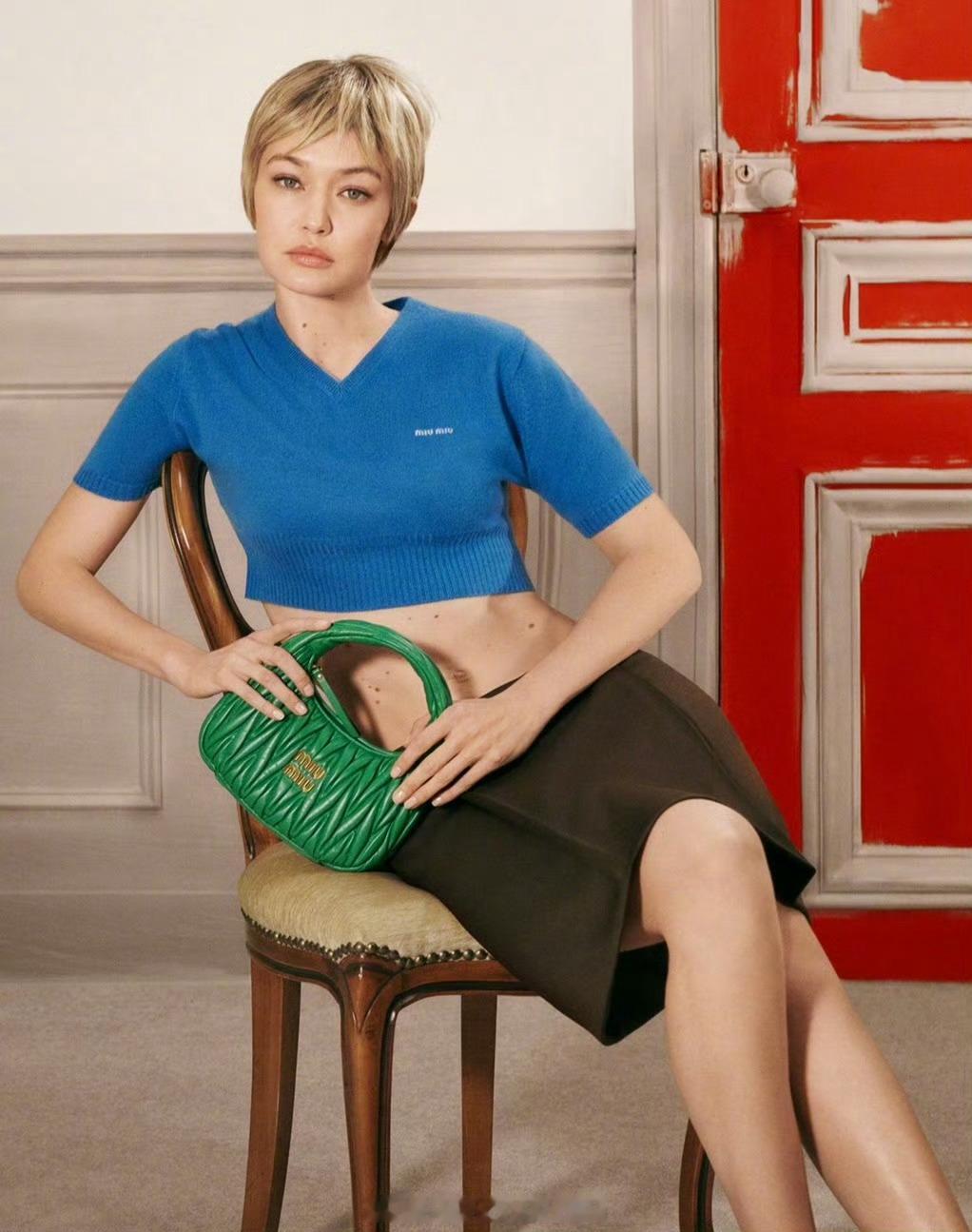 这外国人看着就正常，但是人家没化这种妆，感觉她纯是不适合这种妆造，特别是涂黑的脸