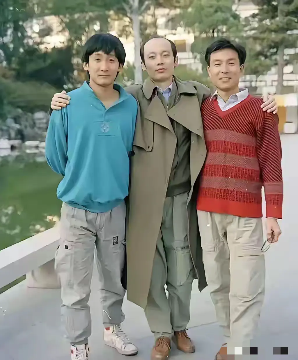 要在现在这年代，他仨能有出头之日吗？