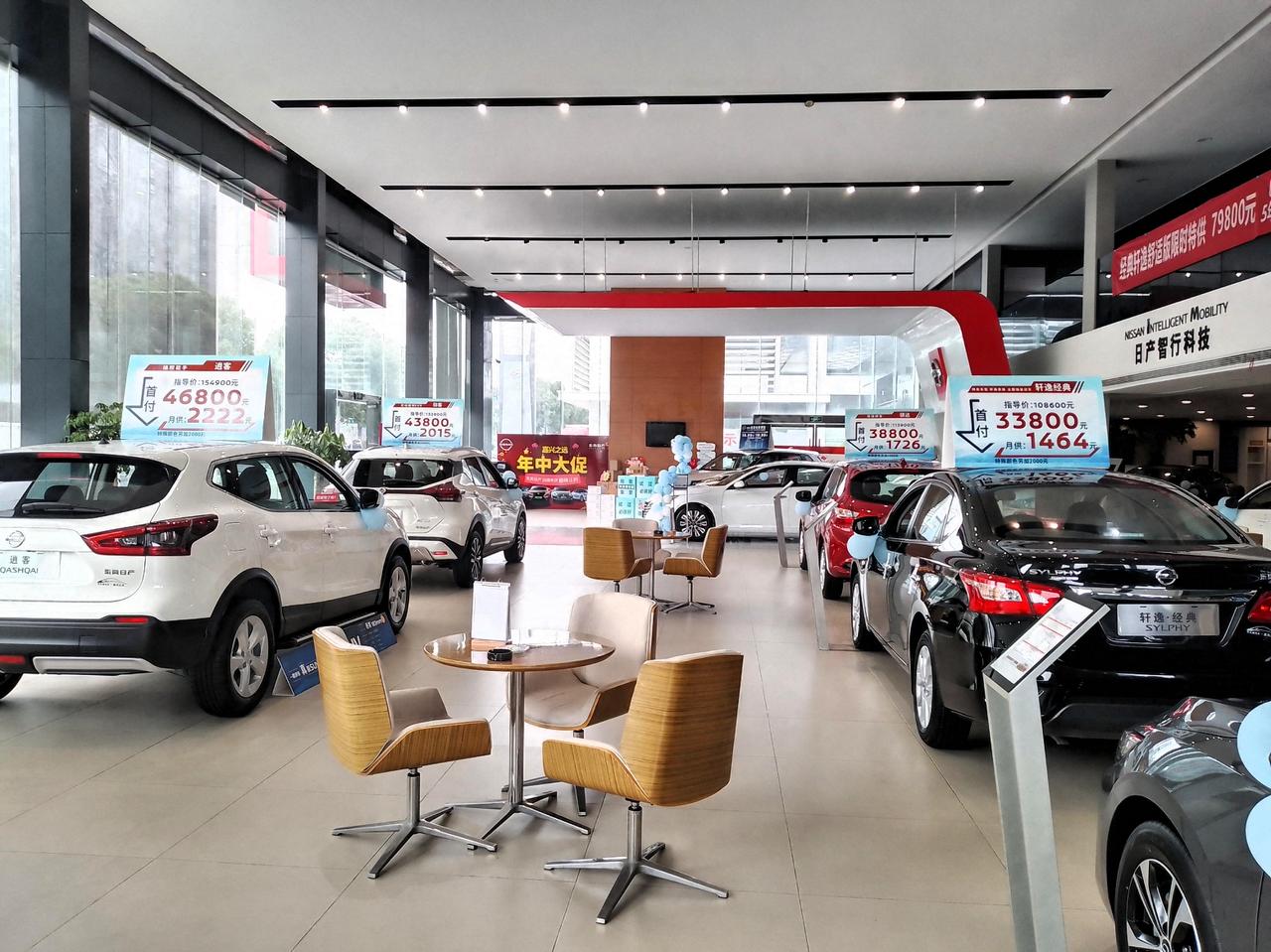 4S店的亲戚告诉我，3、4月千万别冲动买车!过年走亲访友，看着亲戚朋友挨个提