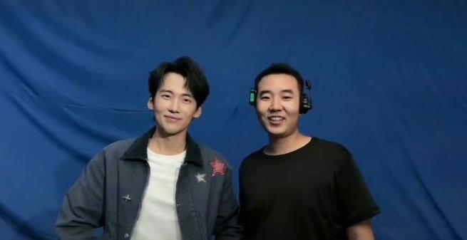8月13日，郭麒麟突然引发热议！这次焦点不是父亲郭德纲被立案调查，而是一张最新近