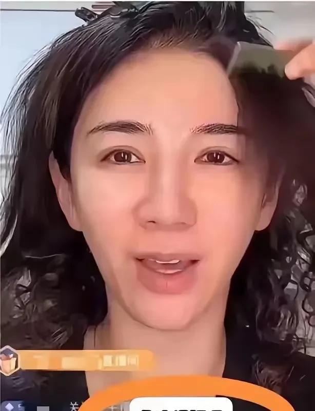 黄奕内心深处，其实是对缉毒英雄不屑一顾的，也就是说她对她贩毒的前夫，是非常维护的