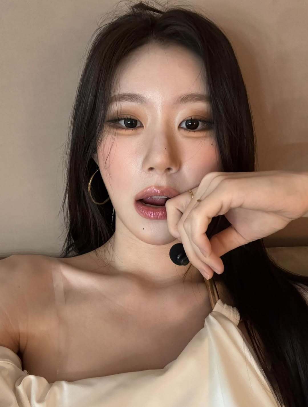 李彩领ins更新