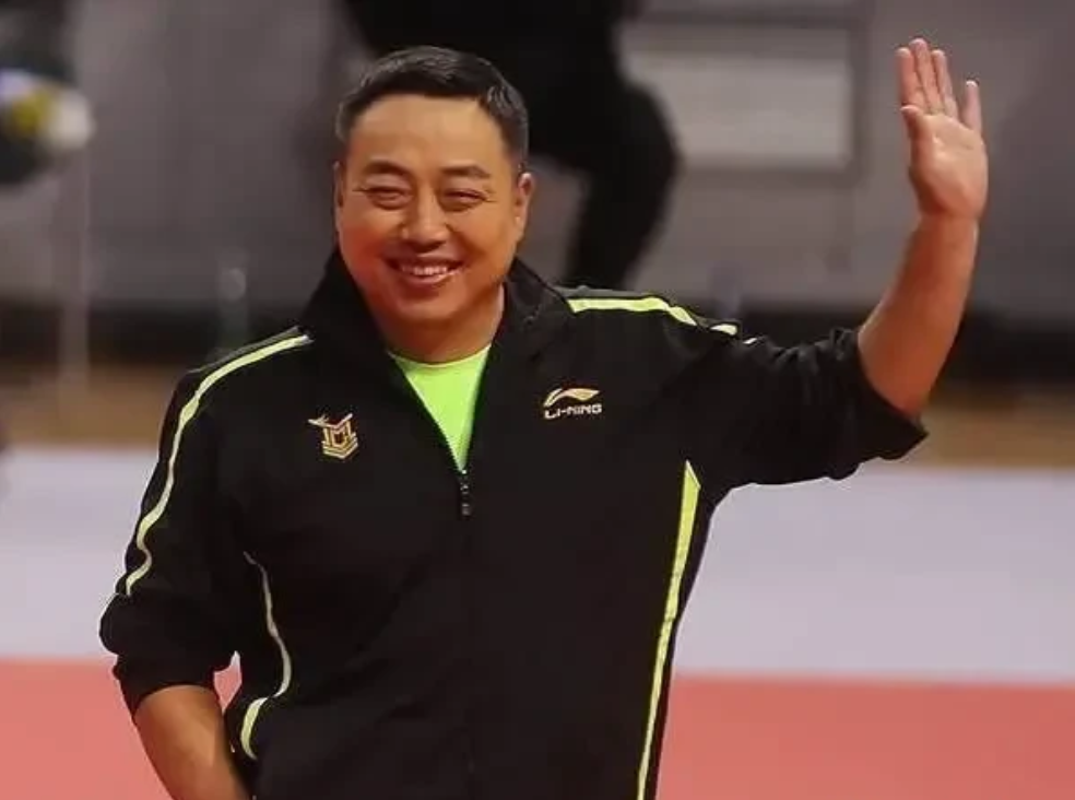 按照鱼粉的理论，王励勤对孙颖莎比刘国梁对孙颖莎还好！因为刘国梁在任的时候，莎莎