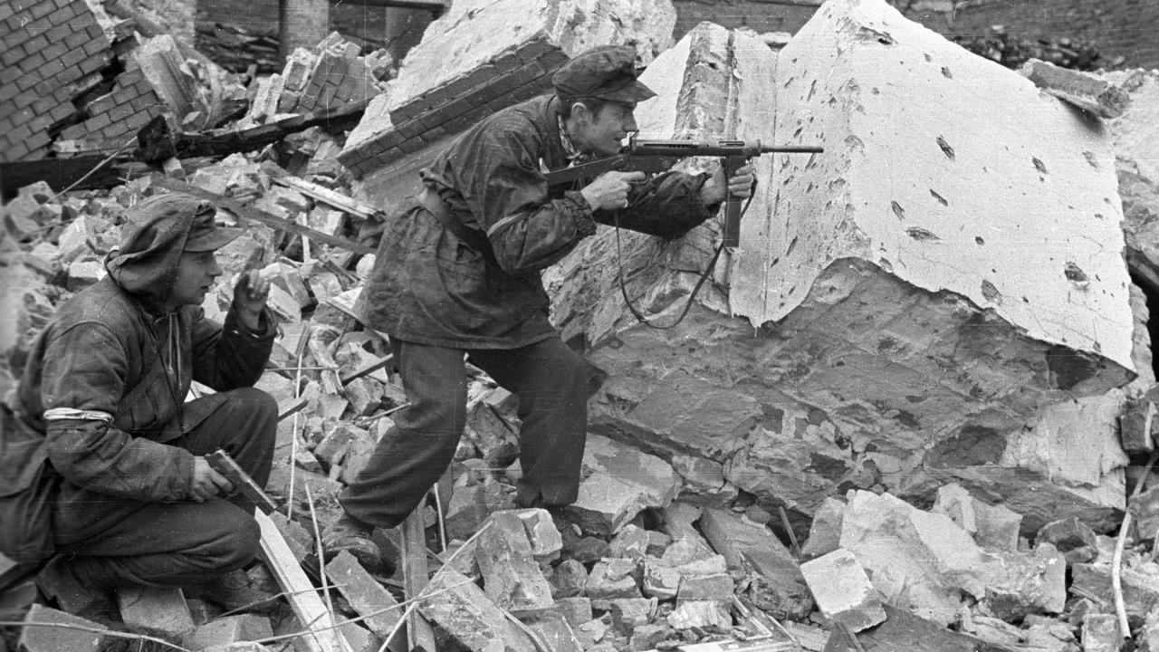 1944年10月1日——即历时63天的华沙起义进入倒数第二天之时，当时波兰家乡军