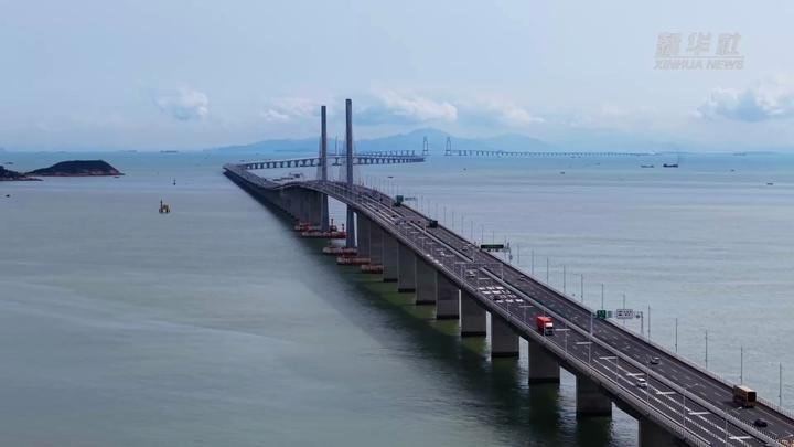 2025年，经港珠澳大桥珠海公路口岸出入境客流与车流分别超过3134万人次和68