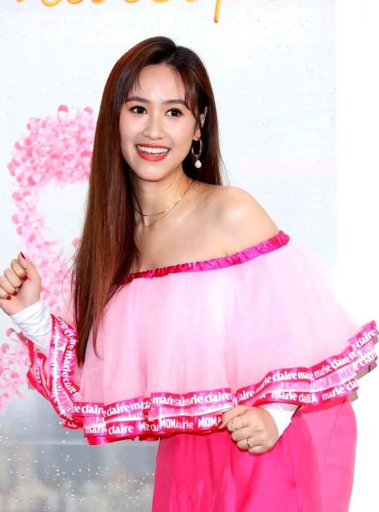 有记者问吴宗宪女儿，你爸私底下有没有和你讨论小s的事？她说，没有，我觉得有点
