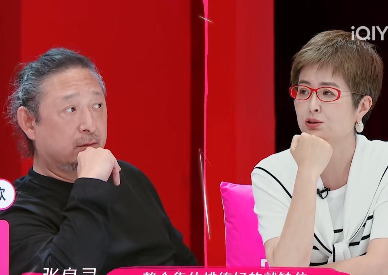 三宝的儿子要参加学校集体表演，但头天晚上熬夜了早上起不来，三宝说起不来就不去了，