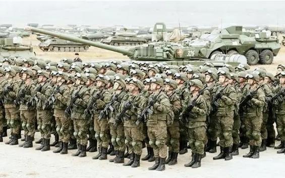 乌克兰的悲剧，就是明明打不过俄罗斯，却听信北约的忽悠，硬是跟俄罗斯打了三年多，最