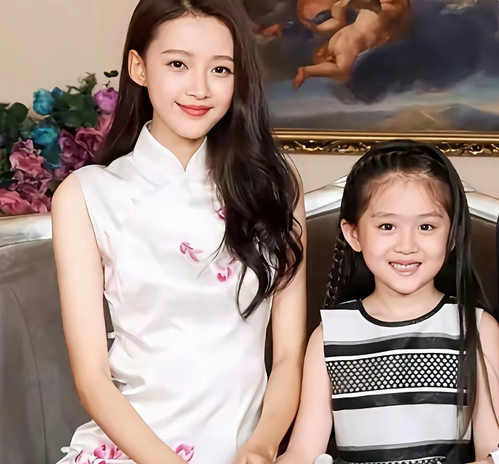 孙怡女儿都这么大了！23结婚24生娃29离婚，孙怡真是结婚非常早了。所以女人还是