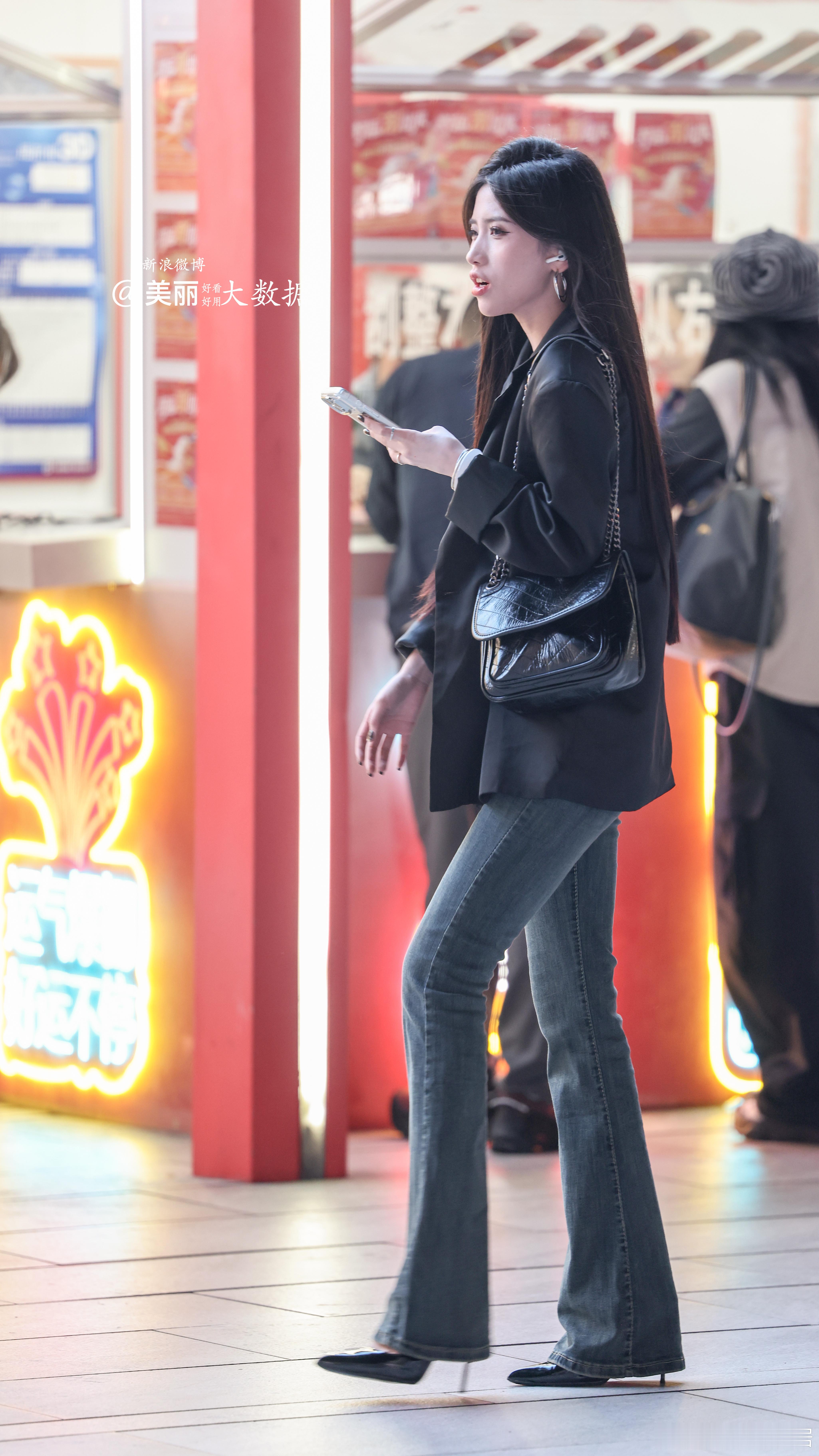 看看你衣柜里，有多少条牛仔裤？