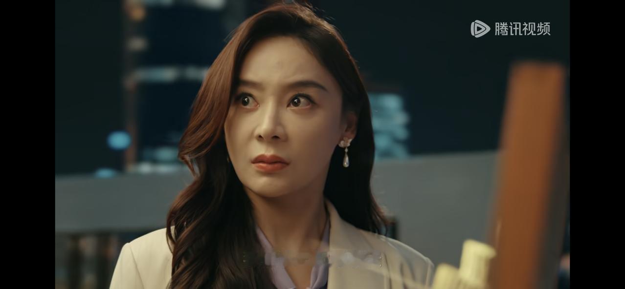 《她的盛焰》真的想不到，反转来的太快，白靓靓竟然让一个木盒子差一点逼成神经病。