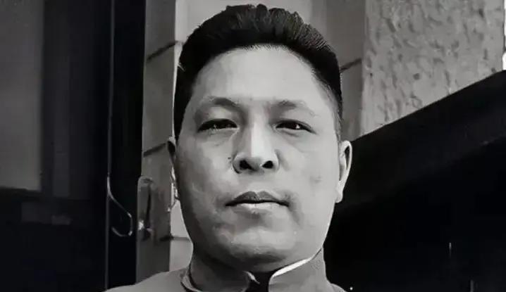 他是蒋介石“五虎上将”里最腐败的一个，贪赌嫖样样精通，1949年逃台后成了巨富，