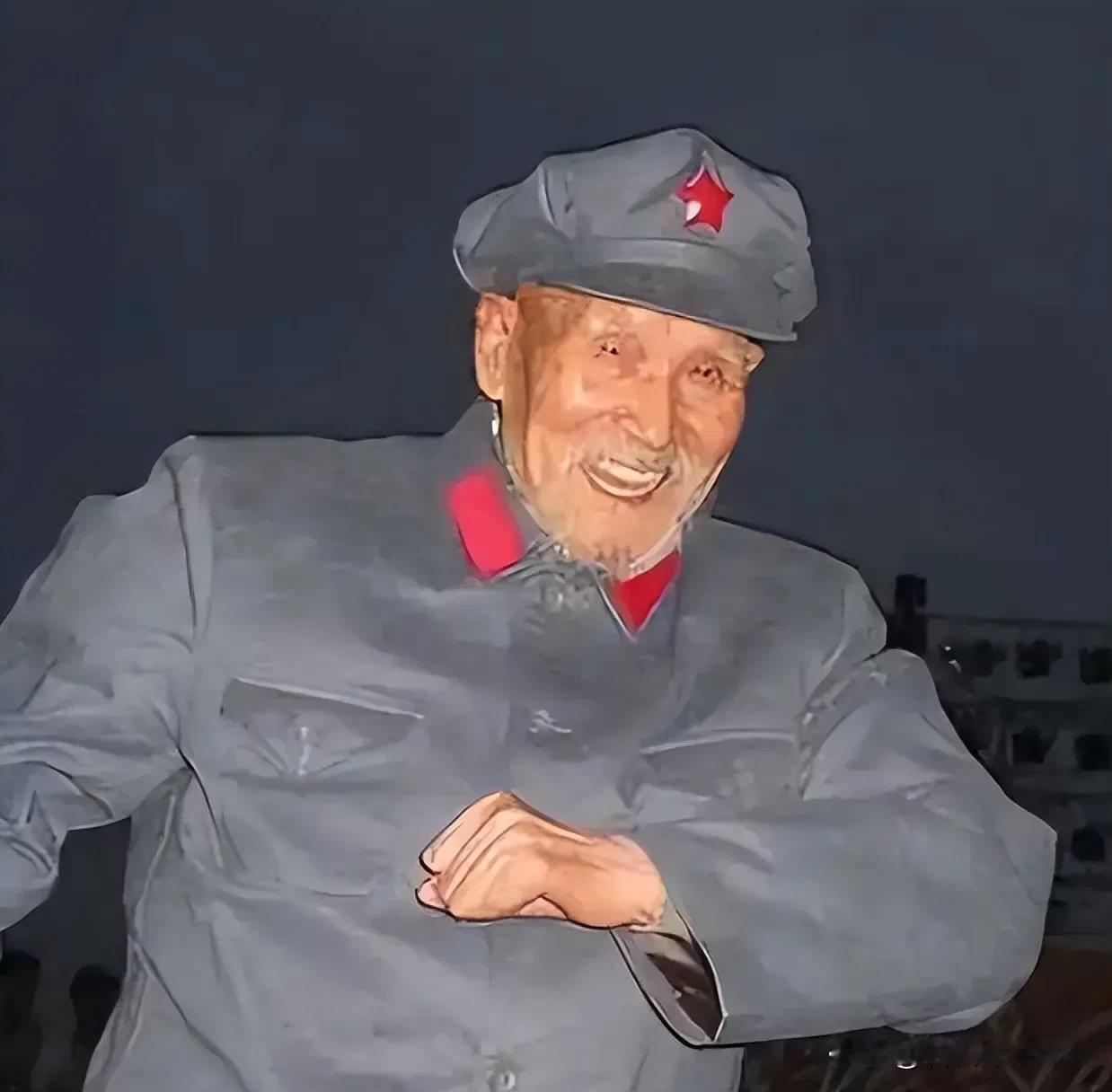 1954年，王震看到“向多本”名字后的职务栏里仍写着“班长”时，忍不住拍桌子：“