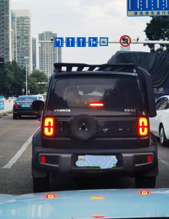 兄弟，你的备胎是认真的嘛？[笑着哭]​​​