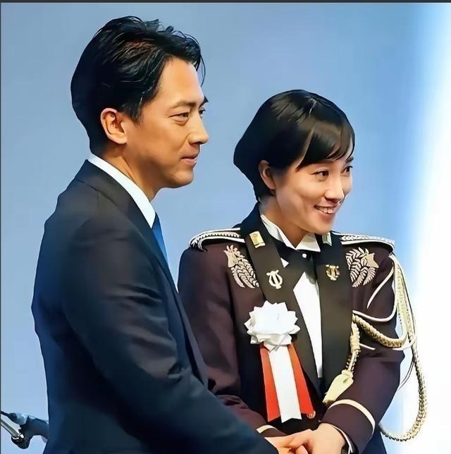 日本防卫大臣小泉进次郎曾对中国喊话了！他曾说：如果中国对日本有意见，欢迎随时举
