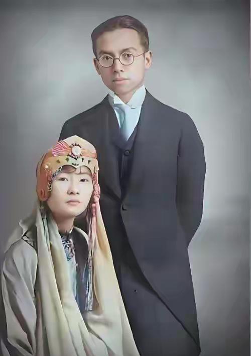 这是24岁的林徽因和27岁梁思成在加拿大渥太华拍摄的结婚照，都看看吧，这可不是演