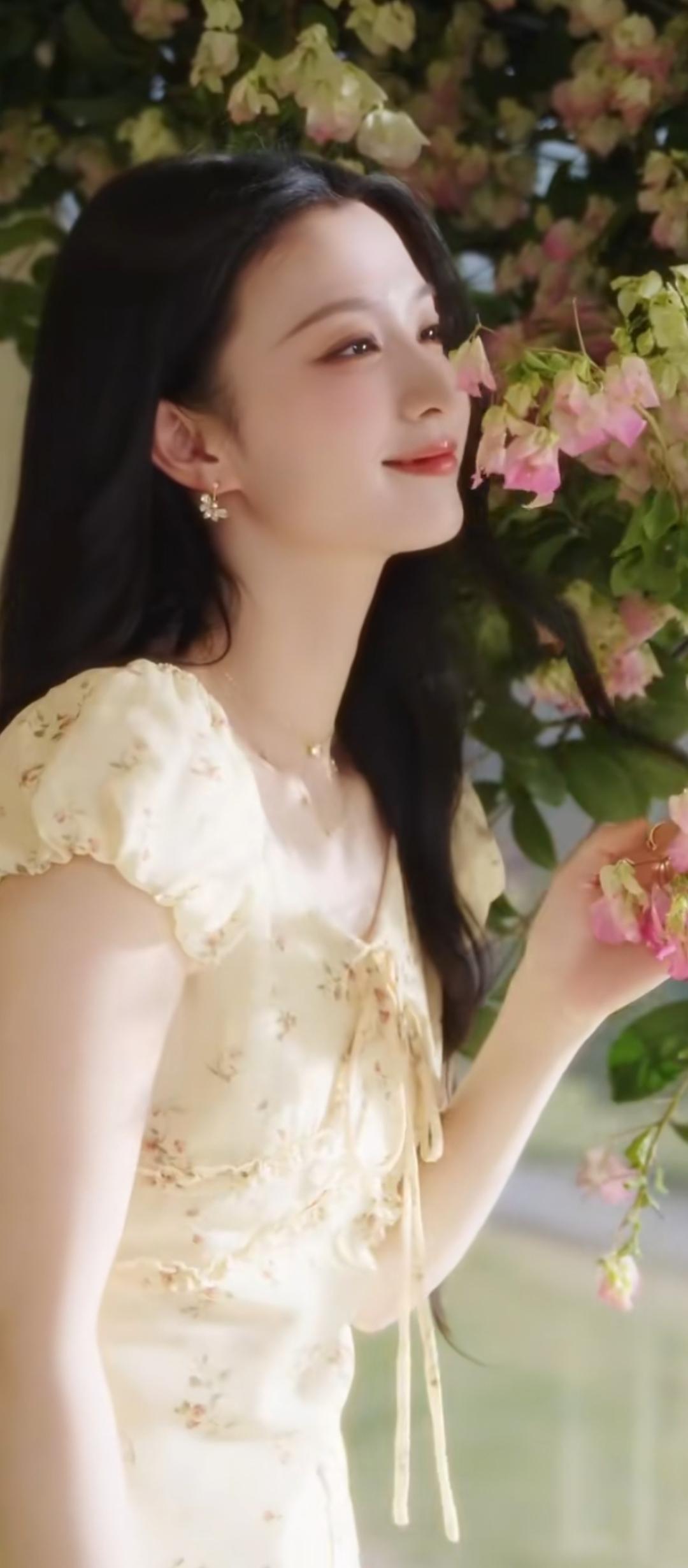 温柔花语，浅笑如花🌸🌸🌸