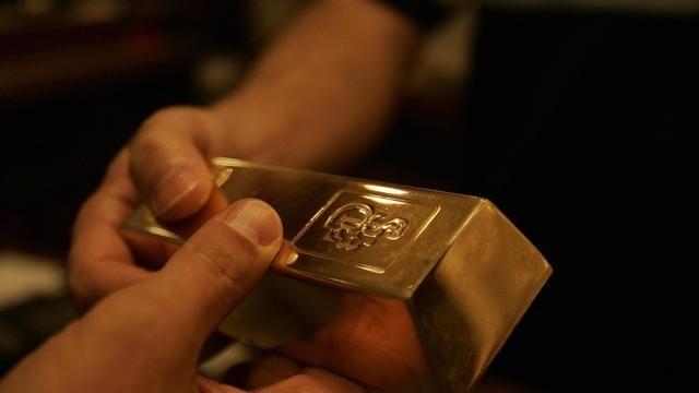 什么叫国家级庞氏骗局？黎巴嫩就给全世界上了最惨烈的一课。该国曾以10%—20%的