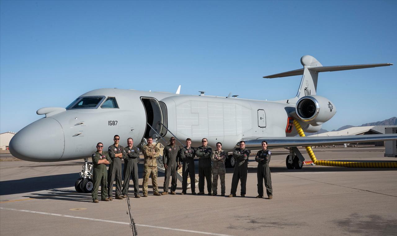 美国顶级电子战机现身欧洲，乌克兰炮弹自产，援乌力度彻底拉满局势又升级了！美国