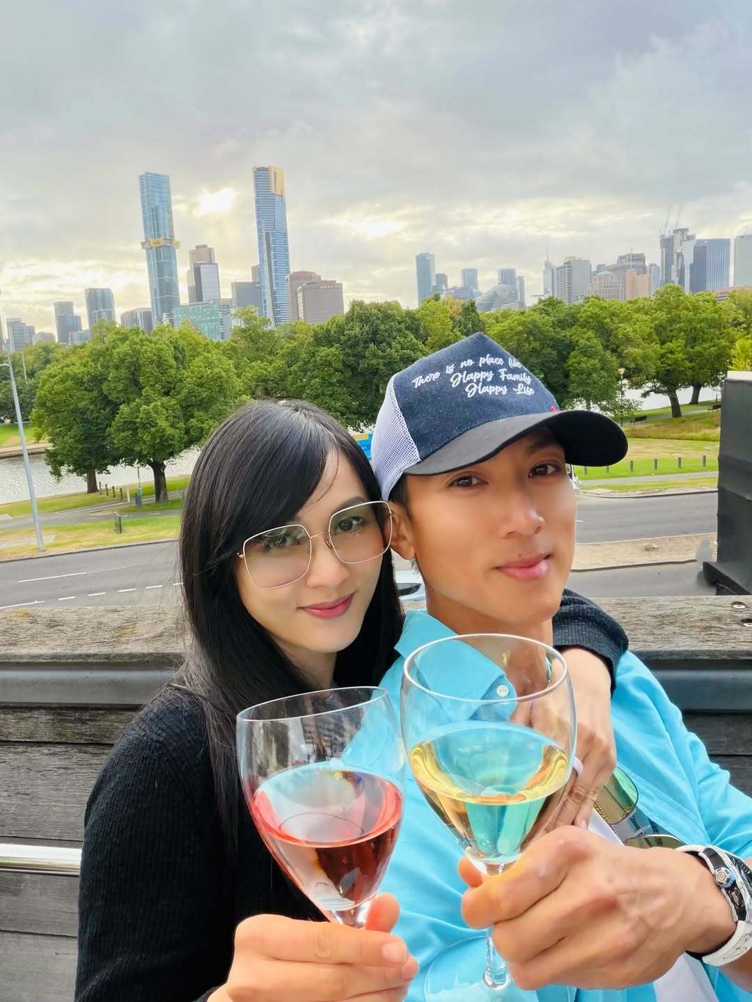 吴尊和老婆恋爱30周年纪念日👩❤️👨