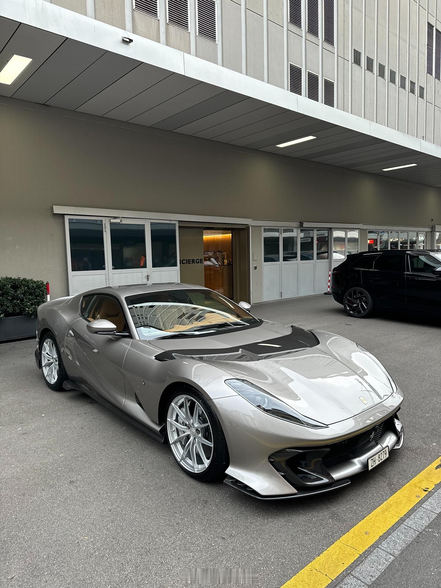 法拉利812Competizione听说现车行情已经超过2000w