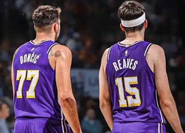 看了湖人和马刺的比赛，再看马刺和雷霆的比赛，差距非常明显，马刺和雷霆五个首发全部