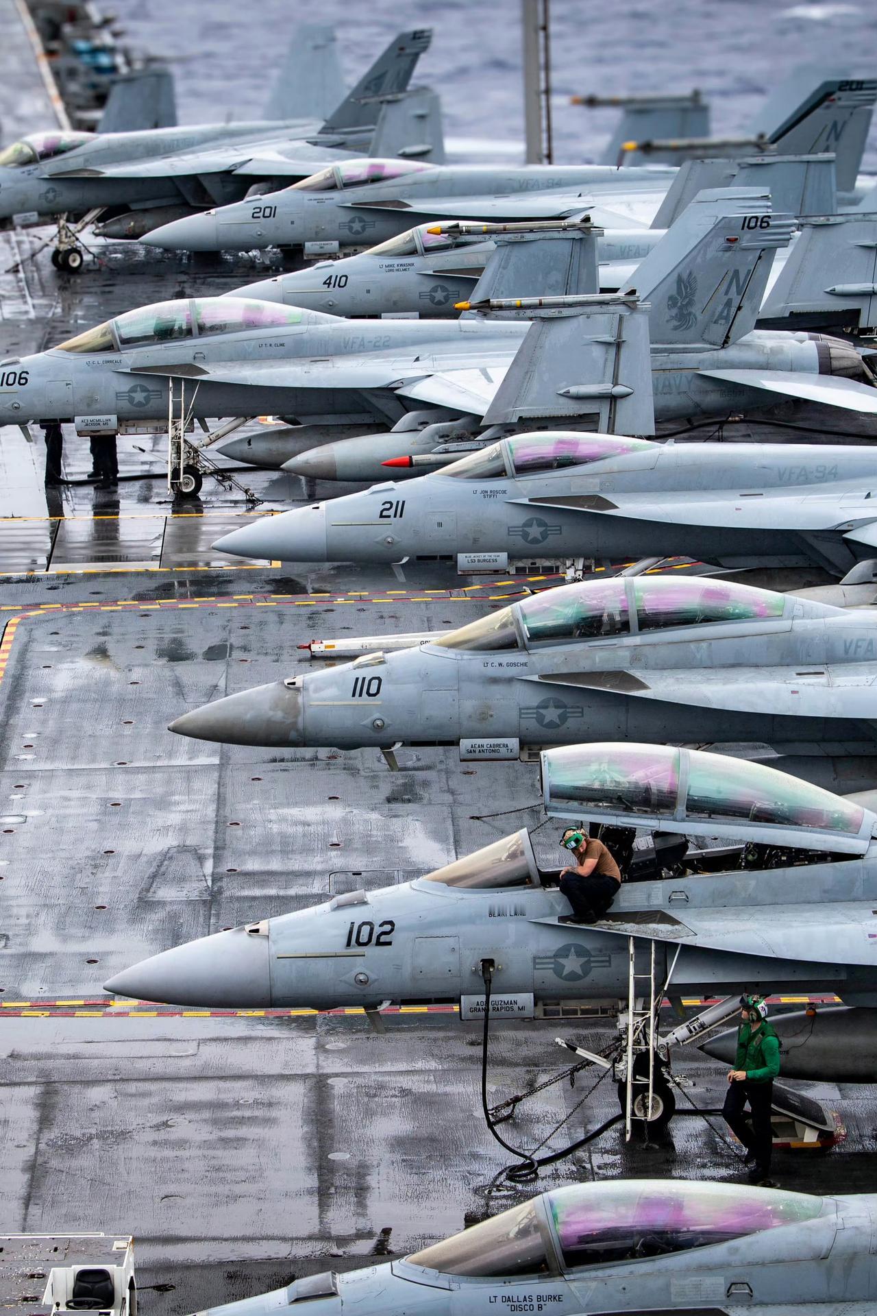 F/A-18F“超级大黄蜂”战斗机