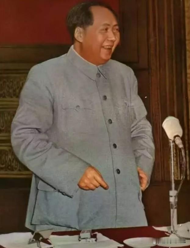 当年毛主席的远见，给今天的中国攒下了多少安稳家底？近日，一位退休老干部的一段